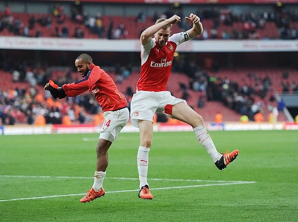 Per Mertesacker sends warning to Premier League defenders about Walcott's threat upfront