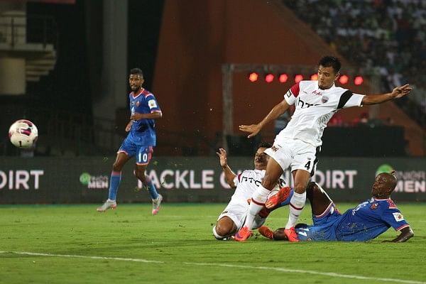 FC Goa NorthEast United Reinaldo goal