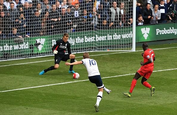 EPL Team of the Week Simon Mignolet