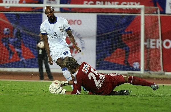 Anelka injury Mumbai City FC