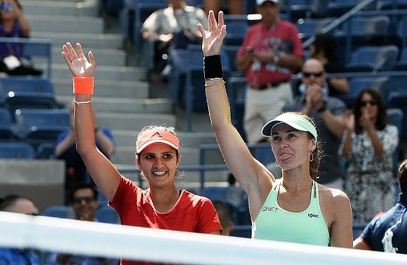 Sania Mirza and Martina Hingis win 2015 Wuhan Open
