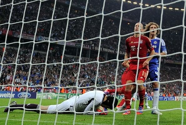 Arjen Robben penalty Chelsea Petr Cech