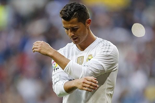 Cristiano Ronaldo sends signed team jersey to obese man having surgery in Mexico