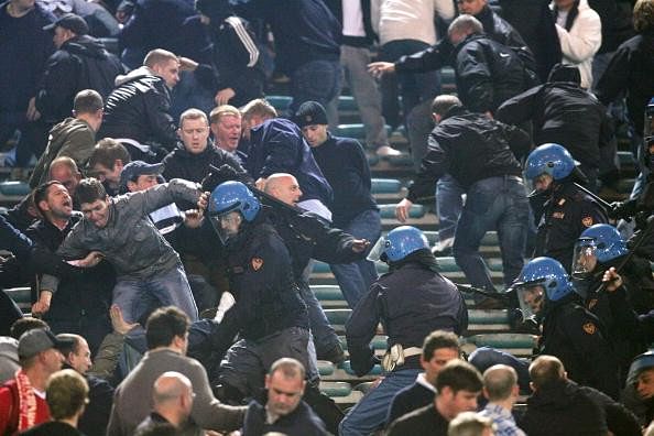 Police Manchester united fans Roma