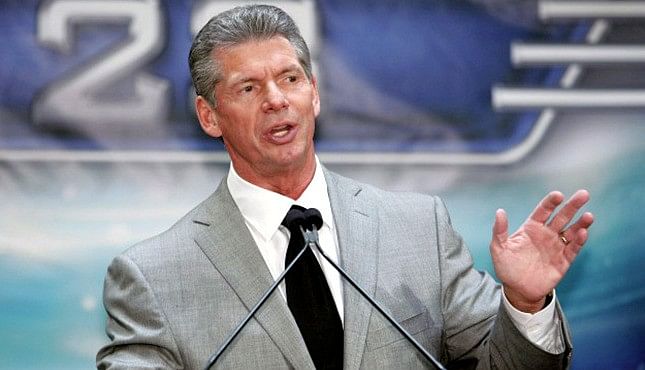WWE celebrate Thanksgiving, Vince thankful, Bret Hart injury update and more