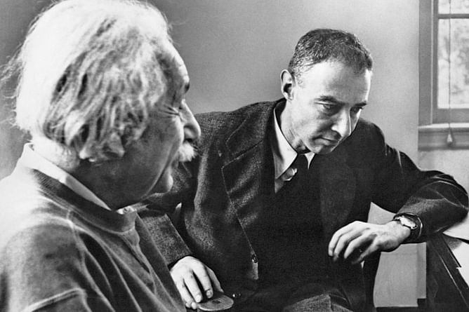 When relativity destroyed the atomic bomb - at chess!