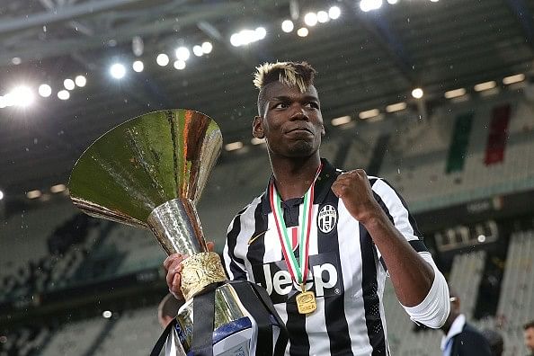 Pogba Serie A Trophy Juventus 2015