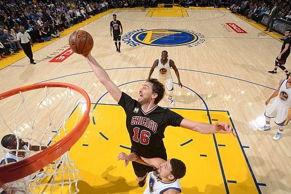 Pau Gasol Chicago Bulls 2015