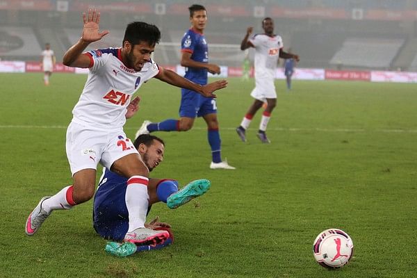 Interview with Souvik Chakraborty: "When Roberto Carlos trusts you, it is amazing"