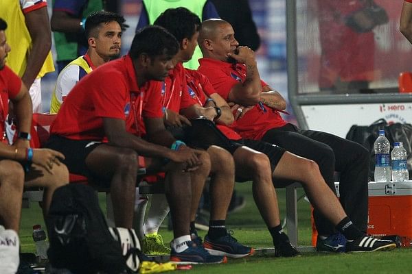 Roberto Carlos Delhi Dynamos ISL 2015 semi-final