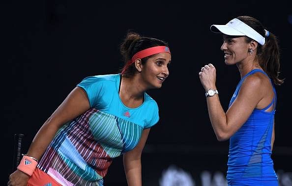 Mirza and Hingis in Australian Open finals with straight sets victory