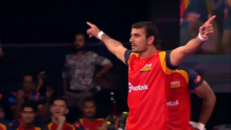 Ajay Thakur Bengaluru Bulls Puneri Paltan Pro Kabaddi