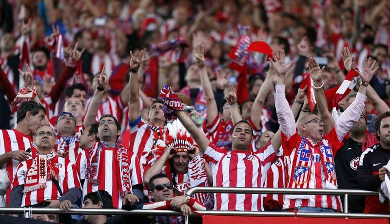 Atletico Madrid fans mock Real Madrid by manipulating ...