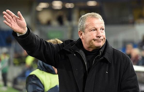 Ligue 1 club Rennes sack Philippe Montanier, appoint Rolland Courbis as the new head coach