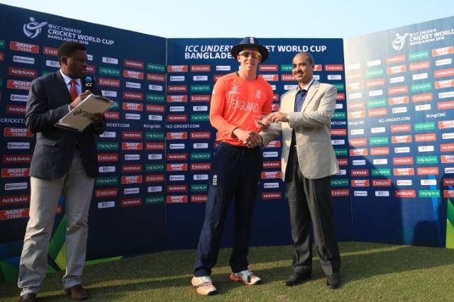 England steps closer to quarter-finals with second successive win