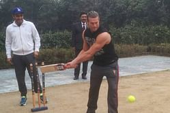 Virender Sehwag teaches WWE superstar Dolph Ziggler how to bat