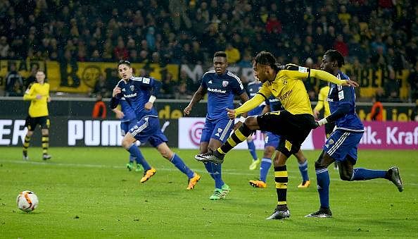 Dortmund victorious, Berlin held by Bremen in the Bundesliga