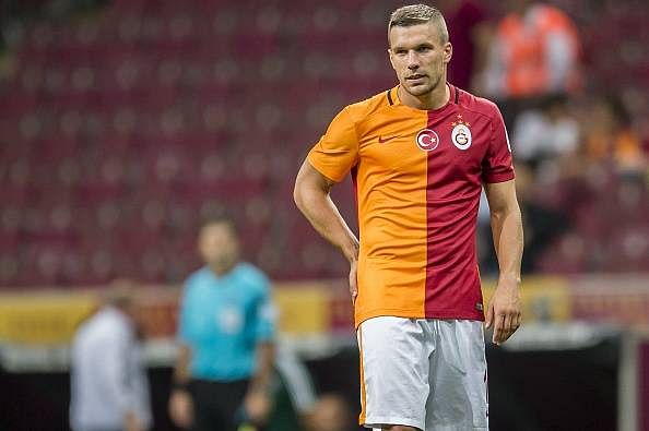 Podolski China Galatasaray