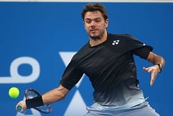 Video: Stan Wawrinka drives an auto in India