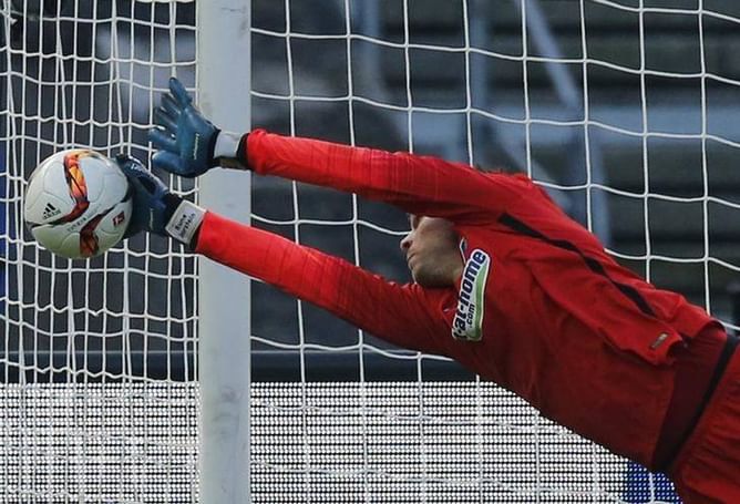 Dortmund stumble to goalless draw at Hertha