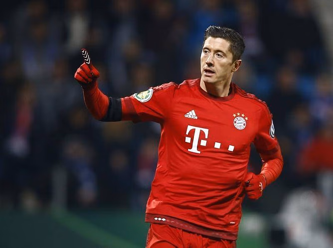 Bayern ease into German Cup semis with win over Bochum