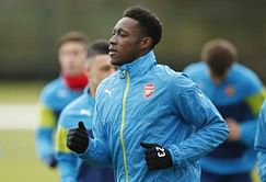 Arsenal's Welbeck fit for Leicester, Mertesacker unlikely to start