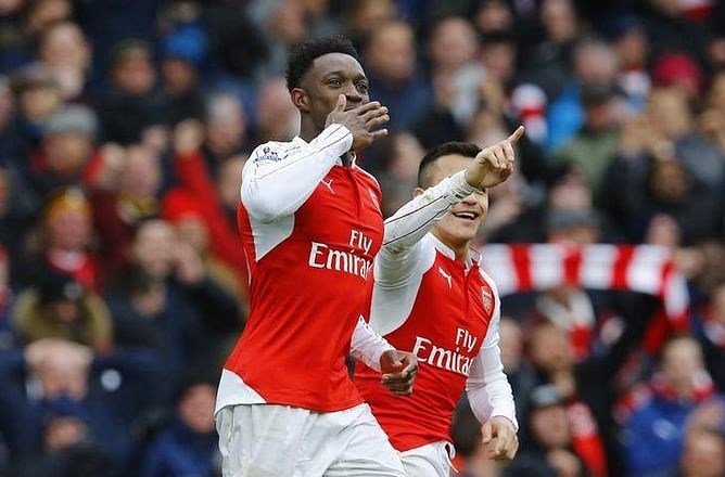 Welbeck returns to score late Arsenal winner