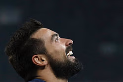PSG striker Lavezzi switches to Chinese Super League