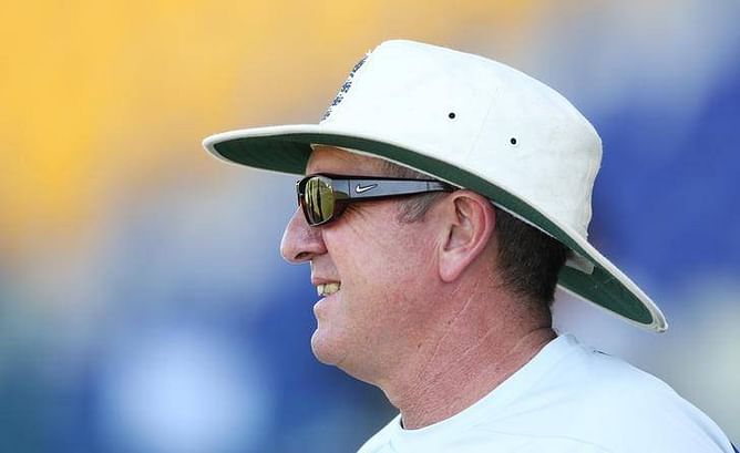 England batsmen must play proper shots, says Bayliss