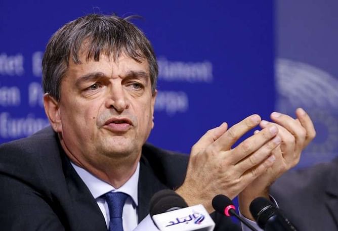 FIFA candidate Champagne complains over election observers