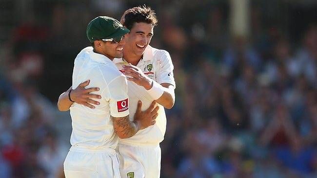 Mitchell Johnson wants stump microphones to be turned off, Starc and Holder respond