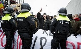 Feyenoord supporters detained as they protest against club management