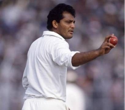 Image result for mohammad azharuddin fielding