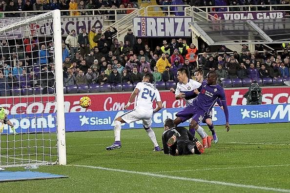 Three off as Fiorentina snatch last-gasp winner against Inter in Serie A