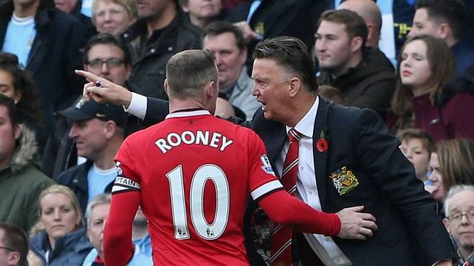 Wayne Rooney stands by his manager and believes the players "got off quite lightly"