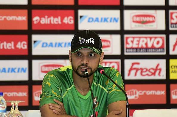 Asia Cup 2016: Mashrafe Mortaza defends Shakib Al Hasan over dropped catch
