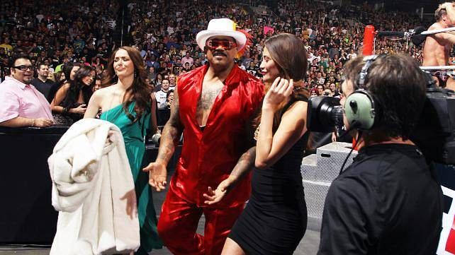 Legendary WWE tag team to induct newest member into Hall of Fame
