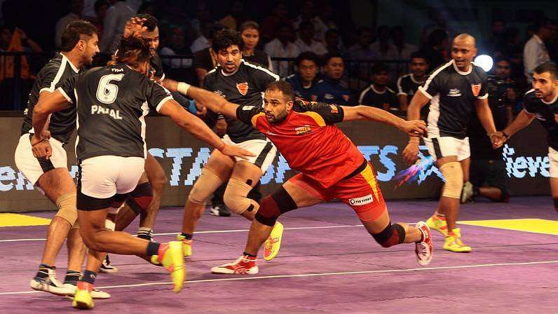 Surjeet Narwal Bengaluru Bulls Dabang Delhi Pro Kabaddi