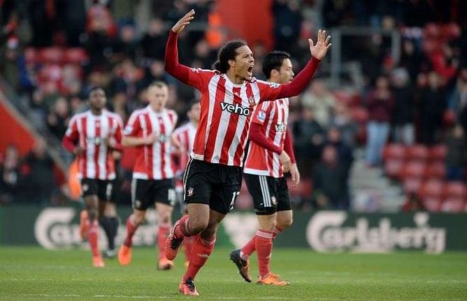 Southampton strike late to deny Sunderland