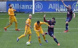 Messi bags brace in 4-0 Barca win as strike trio hit century