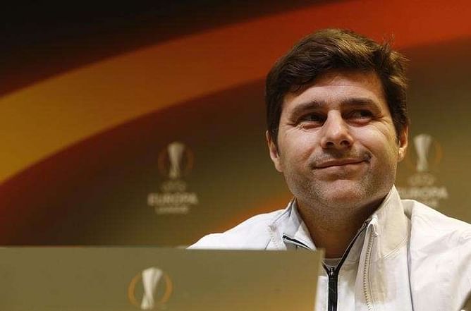 Pochettino, Forster pick up monthly Premier League awards
