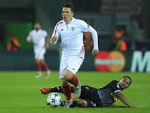 Konoplyanka strike keeps up Sevilla's Champions League hopes