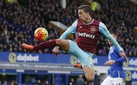 West Ham United sign Lanzini on permanent deal