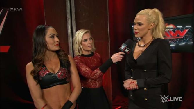 WWE teasing return of huge Superstar at WrestleMania 32?