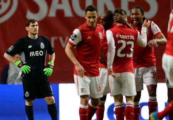 VIDEO: Iker Casillas makes horrible attempt to clear the ball; concedes late goal