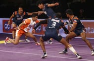 Deepak Niwas Hooda Nilesh Shinde Puneri Paltan Bengal Warriors Pro Kabaddi