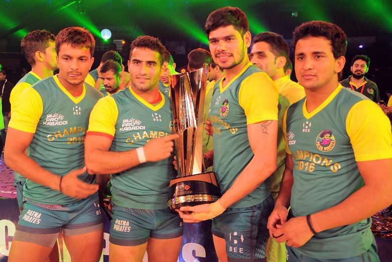 Patna Pirates Trophy Deepak Narwal Sandeep Narwal Rohit Kumar Season 3 champions