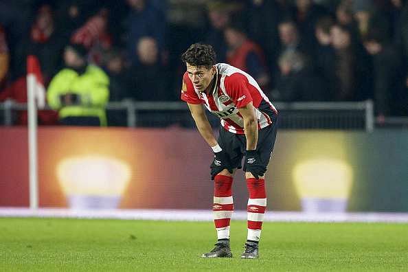 Dutch Eredivisie Round-up: Leaders PSV Eindhoven held at home by Heerenveen opens door for Ajax