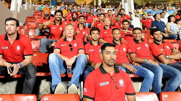 ICC T20 World Cup 2016: Indian hockey team out in support for cricketing brothers in Bangladesh match