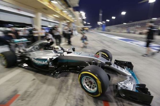 Chinese GP: Mercedes expects extreme tyre strategies in China